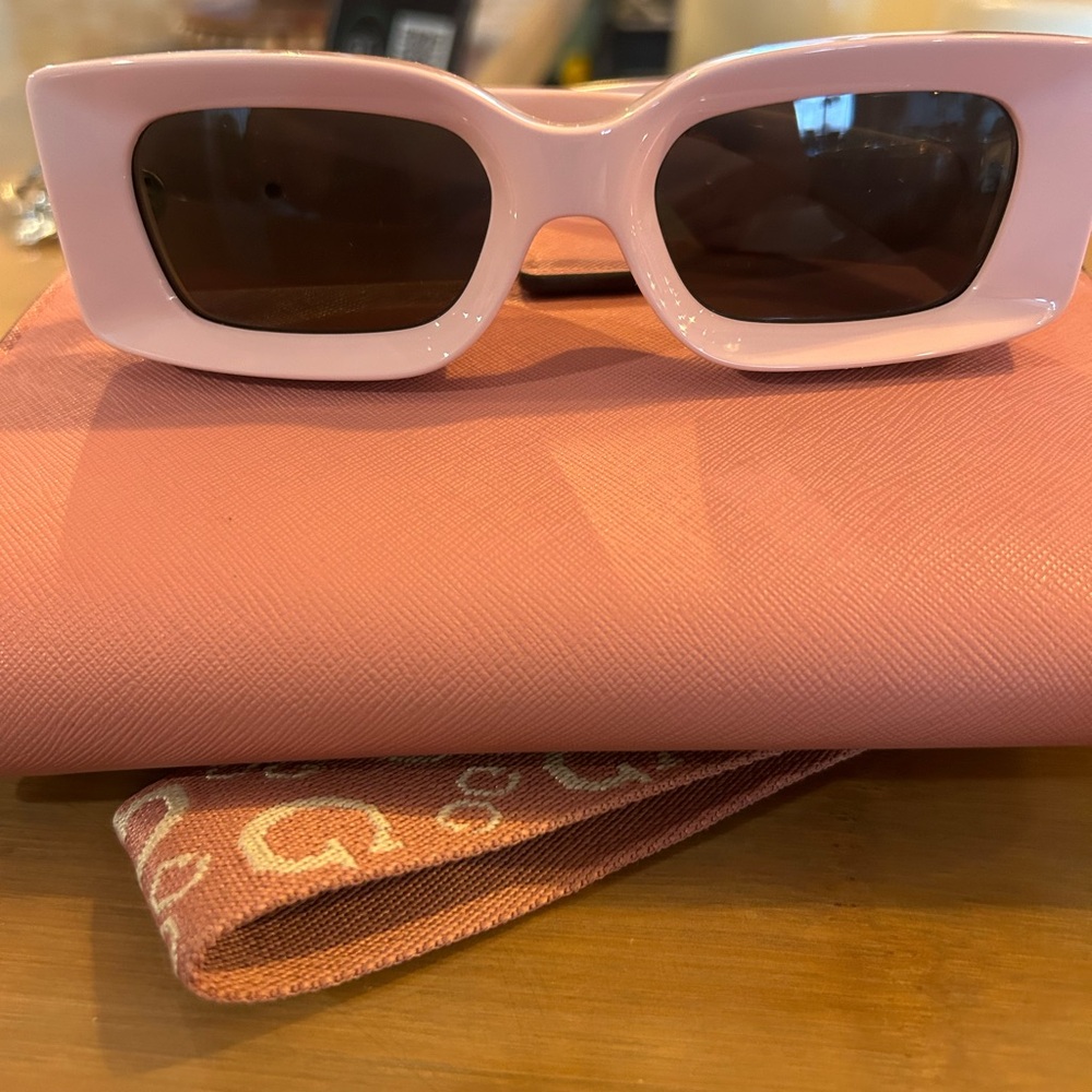 Chic Pink Sunglasses